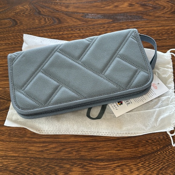 LUG TANGO MATTE LUXE VL, blue moon, NWT - Picture 2 of 8